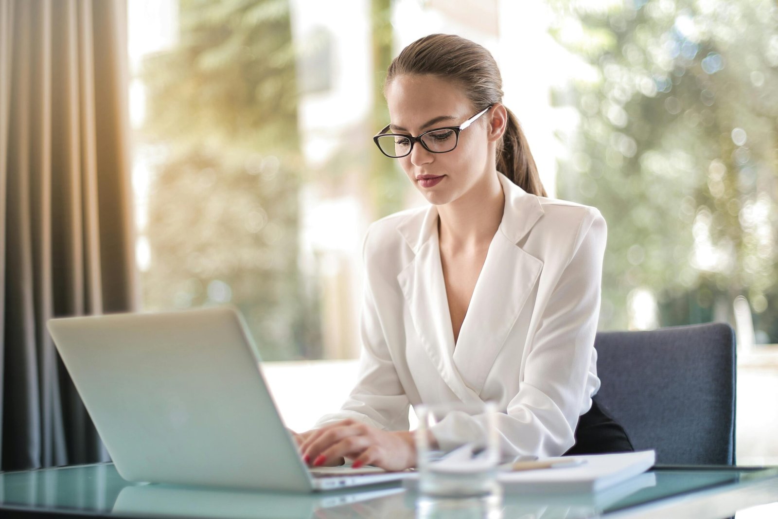 Office Warriors, Stay Fit Fast with These Easy Routines